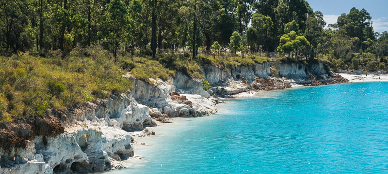 The limestone shore of Stockton Lake