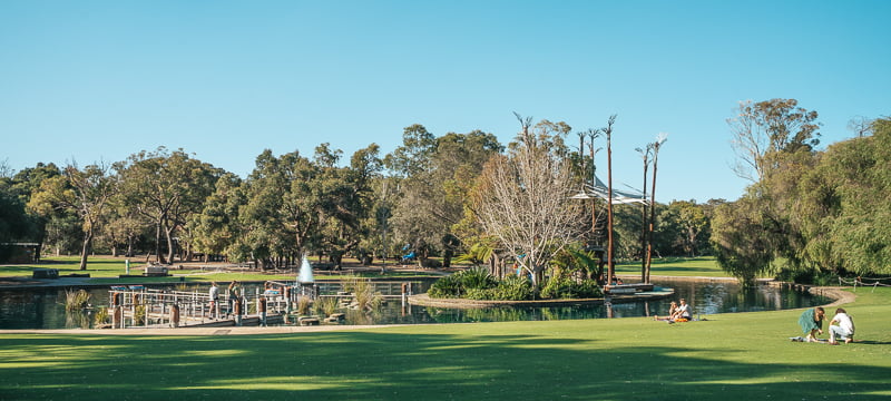 May Drive Parkland in Kings Park