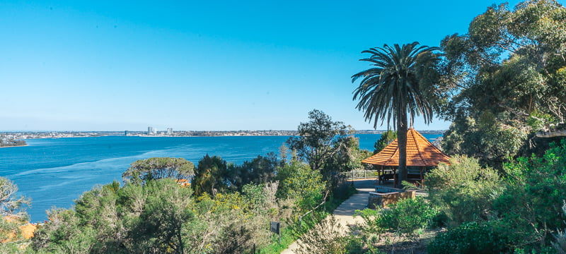 Paths and parkland of Kings Park