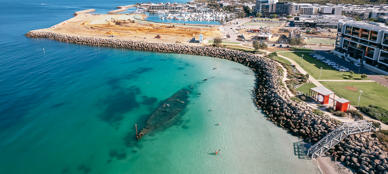 The Omeo Wreck is just 25 metres from the shore of Coogee Beach