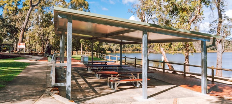 A lakeside picnic spot at Lake Leschenaultia.